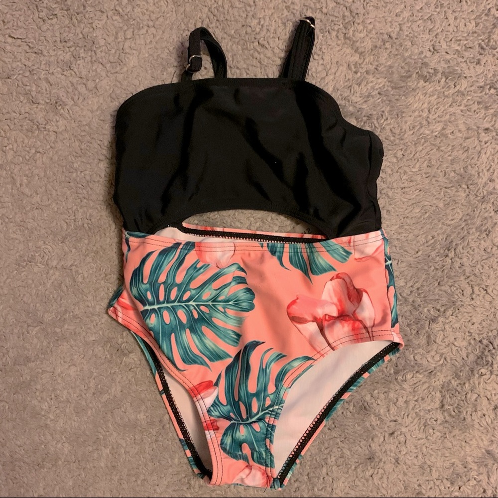 ⚡️(2/$15) SHEIN Swimsuit 2T